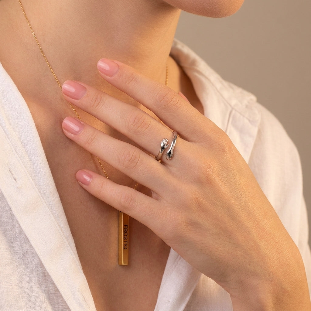 Hug Ring