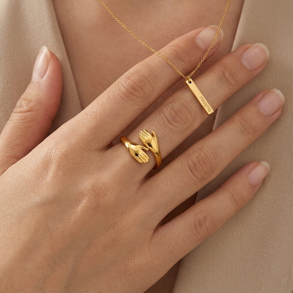 Hug Ring